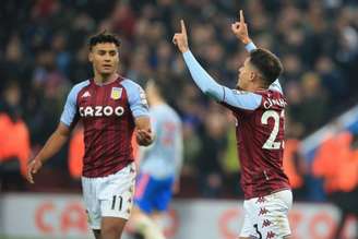 Coutinho estreou com gol pelo Aston Villa neste sábado (Foto: LINDSEY PARNABY / AFP)