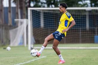 Gabriel Dias já tinha sido "pré-anunciado" por Ronaldo Fenômeno quando o dono da Raposa esteve em BH-(Gustavo Aleixo/Cruzeiro)