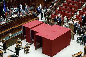 Plenário da Câmara dos Deputados em eleição para presidente da Itália