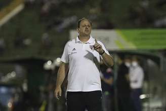 O técnico do São Paulo, Rogério Ceni, durante partida em Campinas (FOTO: Rubens Chiri/Saopaulofc.net)