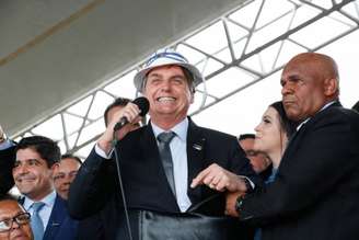 Bolsonaro em inauguração de aeroporto na Bahia, dias após chamar o Nordeste de 'Paraíba', em 2019