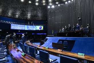 Senado Federal; CCJ adiou a votação da reforma tributária