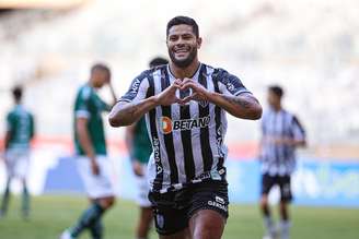 Atlético-MG bate Caldense e sai em vantagem na semi do Mineiro