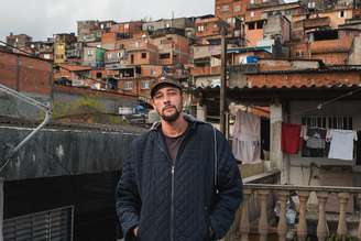 Hélio Augusto é morador da Favela da Ilha, na zona leste de SP