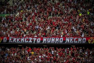 Brasileirão: torcida rubro-negra na Arena Castelão, palco de Ceará 2x2 Flamengo (Foto: Alexandre Vidal / Flamengo)