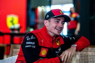Charles Leclerc adotou discurso otimista ao falar do ritmo da Ferrari 