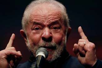 Lula critica decisão britânica de extraditar Julian Assange