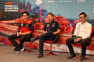 Binotto (Ferrari), Horner (Red Bull) e Shovlin (Mercedes) em Monaco. Diplomacia é parte importante na F1.