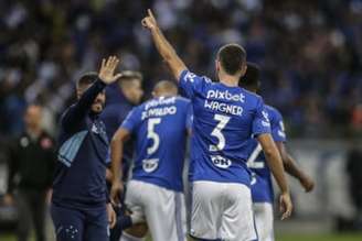 Wagner Leonardo marcou no início da partida - (Foto: Staff Images)