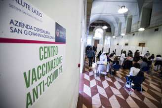 Itália quer aumentar número de idosos que tenham recebido as 4 doses das vacinas