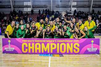 Brasil leva o Sul-Americano de basquete feminino com cesta no último segundo de Tainá Paixão.