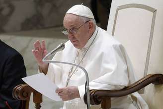 Papa barra investigação contra cardeal acusado de abuso