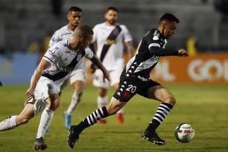 Matheus Ribeiro estreou pelo Vasco contra a Ponte Preta (Foto: Daniel Ramalho/Vasco)