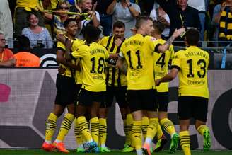 Dortmund estreou com vitória na Bundesliga (INA FASSBENDER / AFP)