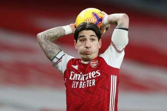 Bellerín foi oferecido para o Barcelona (Foto: ALASTAIR GRANT / POOL / AFP)