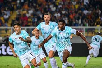 Dumfries marcou o gol da vitória da Inter de Milão (Foto: VINCENZO PINTO / AFP)