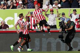Brentford aplicou goleada sobre o Manchester United na Premier League (IAN KINGTON / AFP)