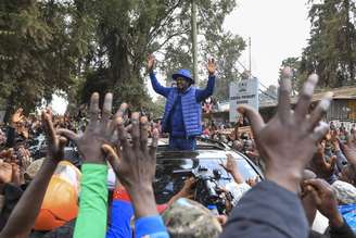 Raila Odinga chamou anúncio de resultados de 'farsa'