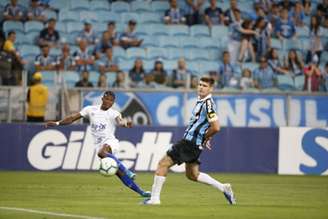 Dos últimos cinco jogos, independente do mando de campo, a equipe estrelada venceu apenas um; retrospecto geral, no entanto, é favorável ao Cruzeiro - (Foto: Edson Vara/ Lightpress/Cruzeiro)