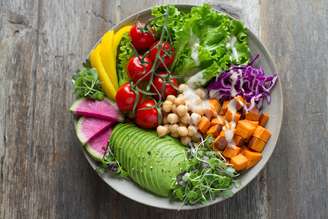 Vegetarianos e veganos tendem a consumir quantidades maiores de antioxidantes