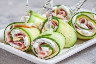 Enroladinho de pepino (Imagem: Shutterstock)