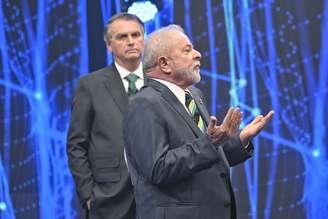 Bolsonaro e Lula durante campanha das eleições 2022