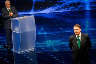 Luiz Inácio Lula da Silva (PT) e Jair Bolsonaro (PL) participam do primeiro debate do segundo turno neste domingo