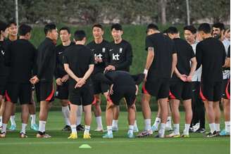 Coreia do Sul se prepara para enfrentar o Uruguai na Copa do Mundo (Foto: JUNG YEON-JE / AFP)