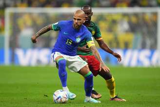 Daniel Alves durante a partida entre Brasil e Camarões pela fase de grupos da Copa do Catar