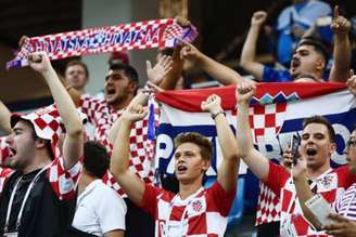 Torcida croata na arquibancada em Doha (JEWEL SAMAD / AFP)