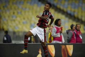 Matheus França pode estar de saída do Flamengo (Foto: Marcelo Cortes/Flamengo)