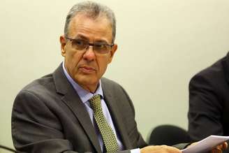 Ex-ministro será intimado pela Receita para explicar pacote de joias a Bolsonaro