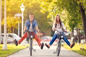 Bicicleta é um meio de locomoção econômico e sustentável