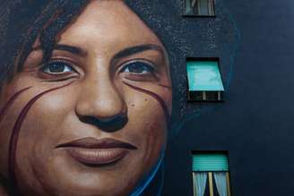 Mural de Marielle Franco em Roma tem altura de quatro andares