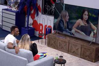 Fred e Marília ganham mais cards no Quarto Secreto do 'BBB23' e ouvem conversas comprometedoras