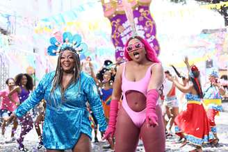 Gaby Amarantos e Nega do Babado dão o recado de como não ser um Babaca no Carnaval