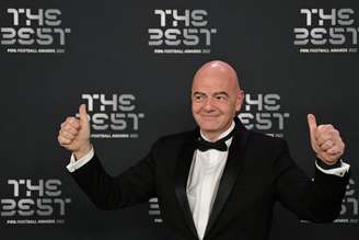 Gianni Infantino foi reeleito presidente da Fifa até 2027 (FRANCK FIFE / AFP)