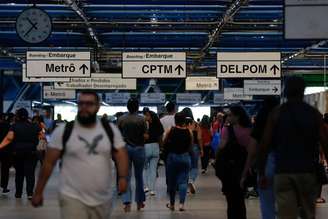 Movimento de passageiros na estação Barra Funda com o fechamento da linha 3 do Metrô durante a greve em São Paulo Crédito