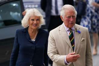 No próximo sábado (06), acontecerá a coroação do rei Charles 3º na abadia de Westminster; ao lado a rainha consorte Camilla (Crédito