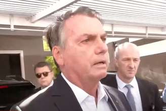 A Polícia Federal fez buscas na casa do ex-presidente Jair Bolsonaro na manhã desta quarta-feira, 3, e prendeu o tenente-coronel Mauro Cid, seu ex-ajudante de ordens.