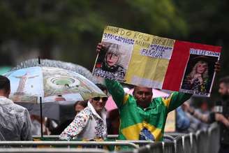 Fãs vão ao Ibirapuera para o velório de Rita Lee