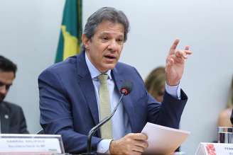 O ministro da Fazenda, Fernando Haddad, tenta revisar R$ 150 bilhões em renúncias fiscais 