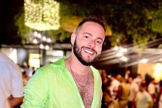 Julyer Rodrigues estava fazendo um tratamento em casa e contou com a assistência da dupla sertaneja