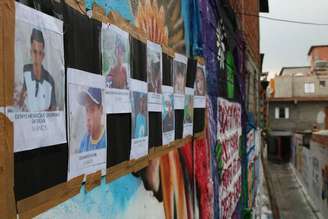 Beco grafitado em homenagem aos jovens mortos em Paraisópolis no dia 1º de dezembro de 2019.