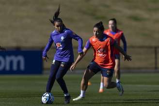 Marta mostra bom condicionamento físico em treino do Brasil –