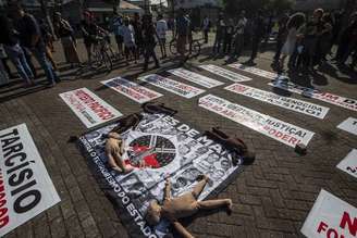 Moradores de comunidades do Guarujá protestam na última quarta-feira, 2, contra as mortes caudadas pela Operação Escudo região