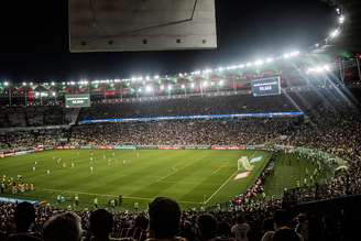 Confusão teria começado com alguns membros da torcida visitante arremessando objetos contra os tricolores que se encontravam no Setor Norte do estádio