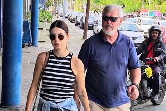 Sthefany Brito chega para visitar Kayky Brito em hospital no Rio