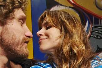 Mel Lisboa assumiu namoro nas redes sociais