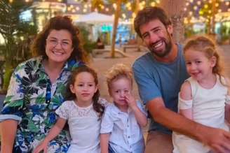 Tamar Kedem-Siman, seu marido Johnny e seus filhos Shachar, Arbel, ambos com 6 anos de idade, e Omer, de apenas 2 anos